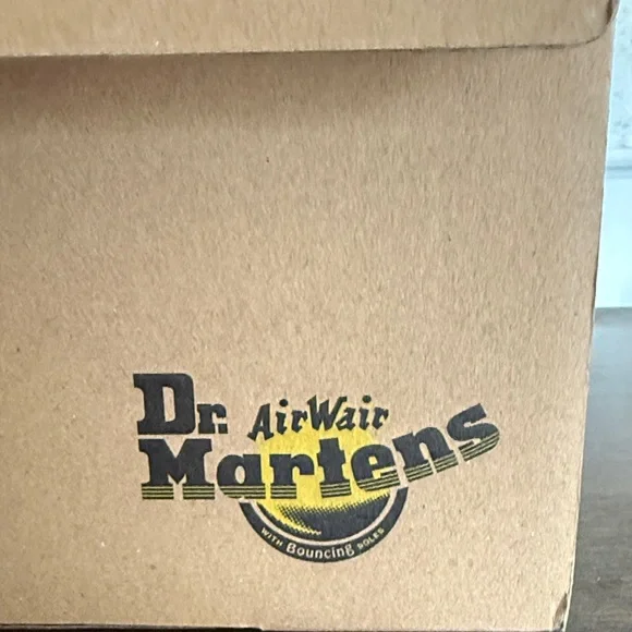 Dr. Martens 2976 Lenore Black Chelsea Boots - Picture 2 of 5